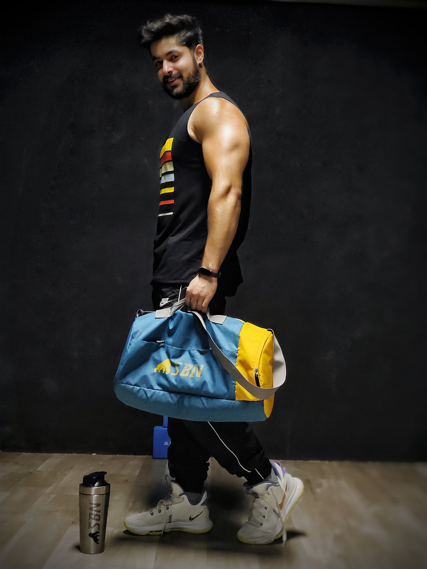Silverback Gym Bag | Sports Duffle  Bag| With Separate Shoes Compartment