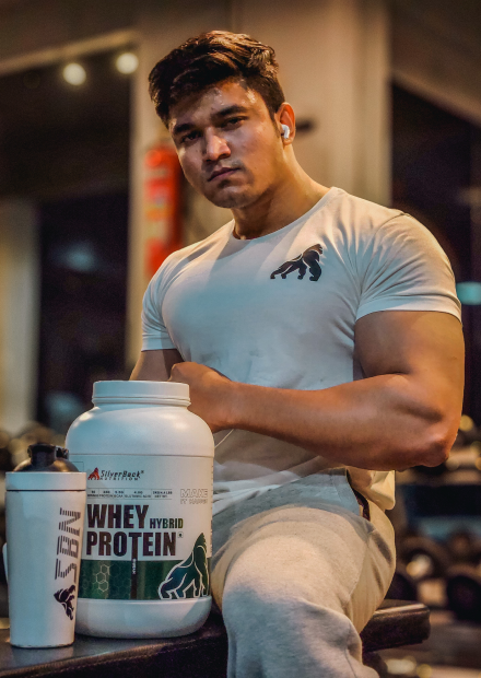 athlete with silverback nutrition whey protein hybrid 2kg